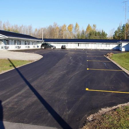 Robyn'S Motel Пітерборо Екстер'єр фото