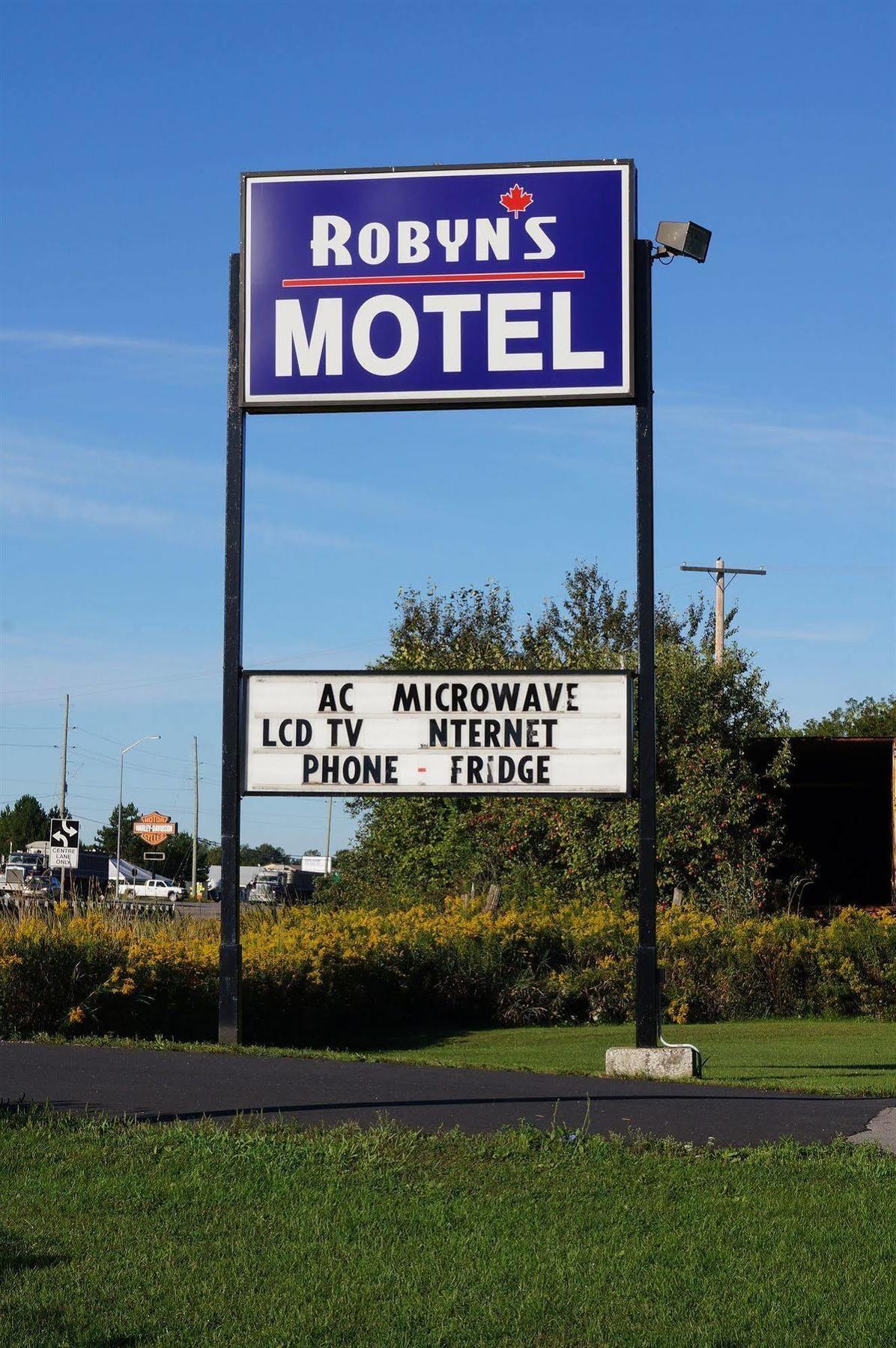Robyn'S Motel Пітерборо Екстер'єр фото